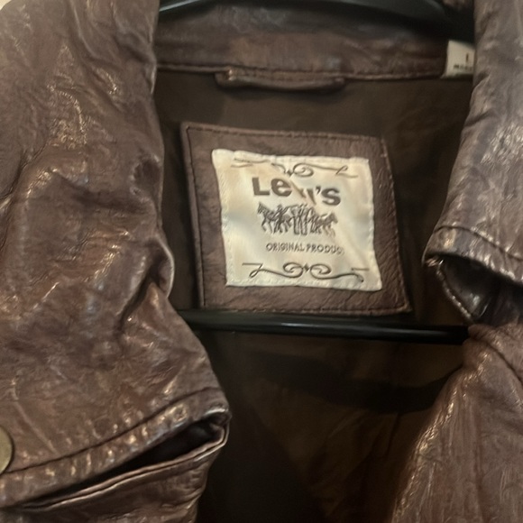 Genuine distressed brown leather Levi jacket - Picture 3 of 8